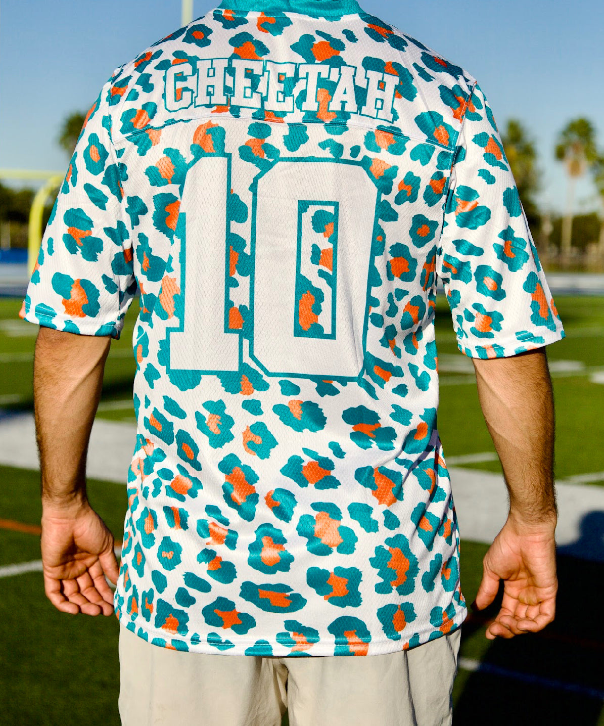 Cheetah Jersey White - Aqua Neck